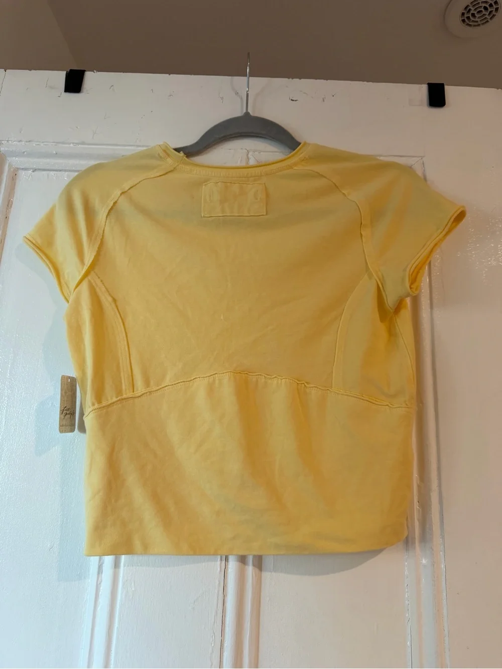 Free people Women’s Yellow Crewneck Short Sleeve Top
